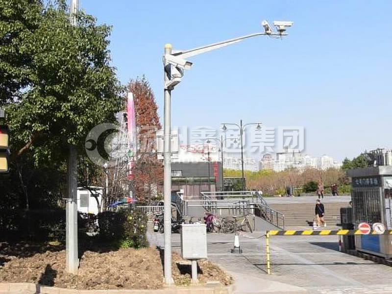 DJG-024，電子警察桿，治安監(jiān)控桿