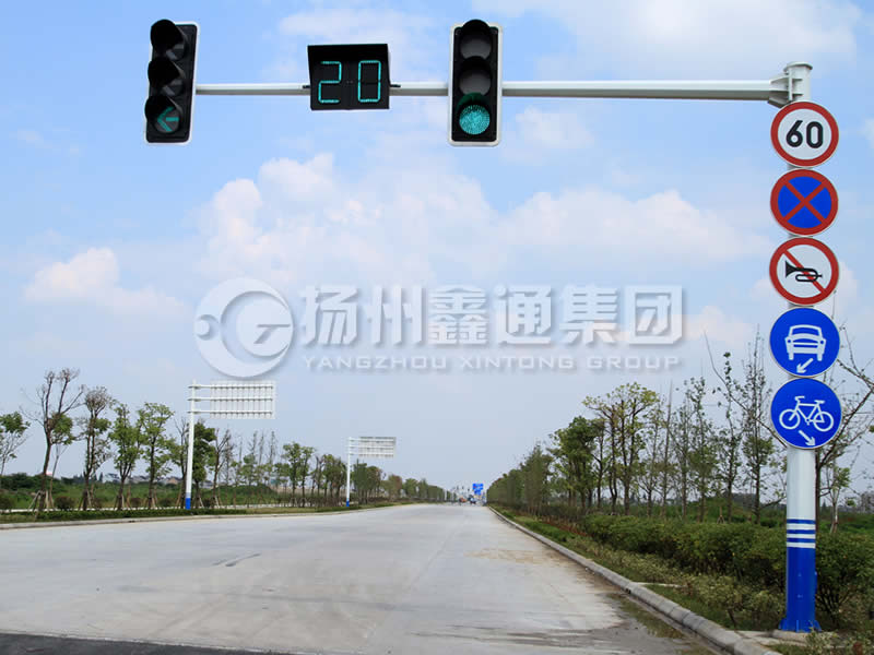 XHDG-036，八棱錐形信號(hào)燈桿