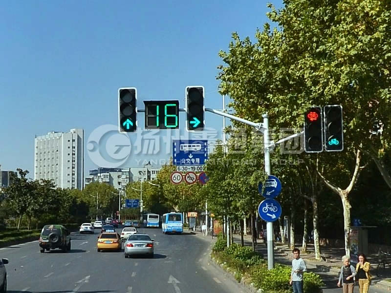 XHDG-039，燕翅信號(hào)燈桿，南京信號(hào)燈桿